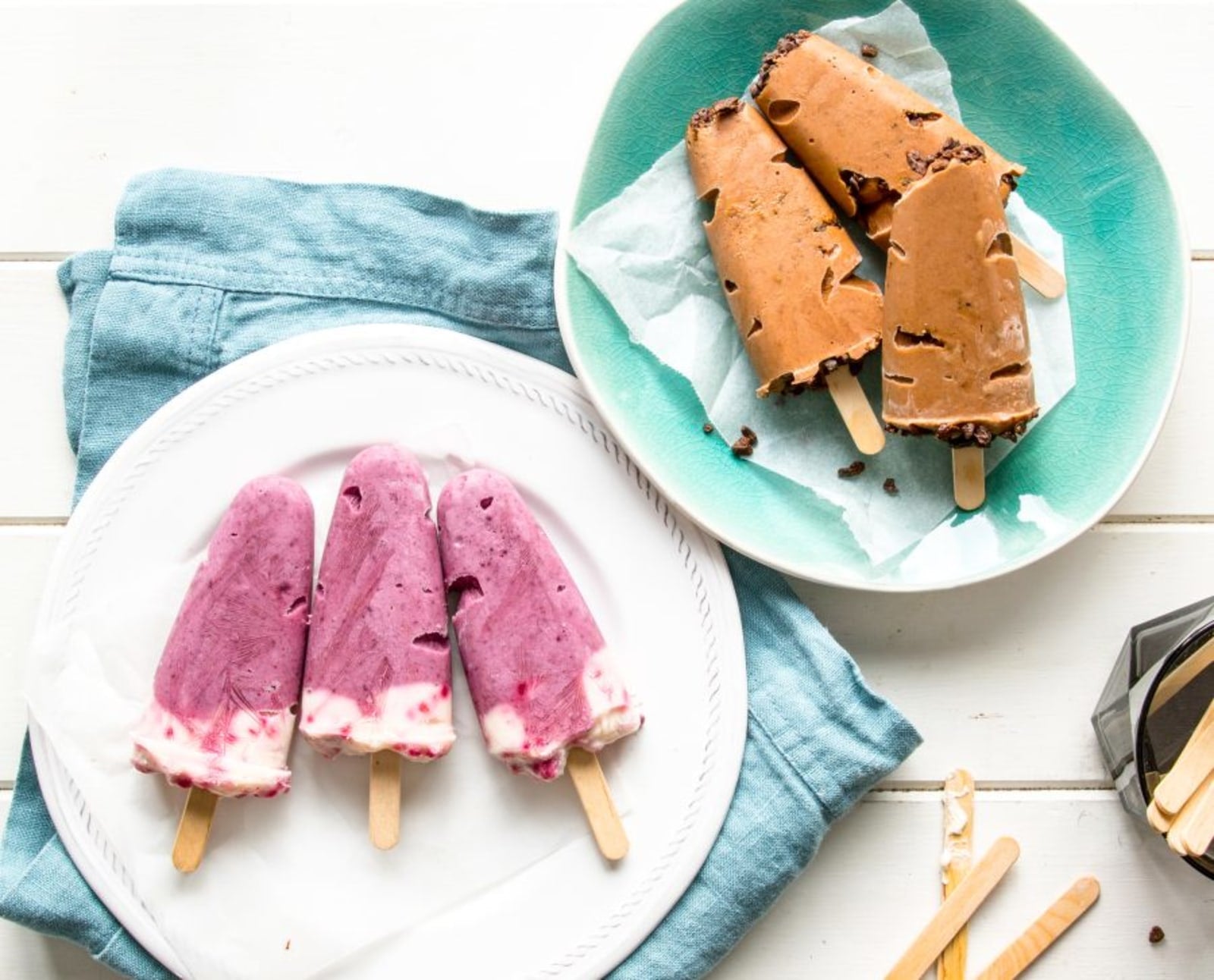 Vanilla and berry superfood pops