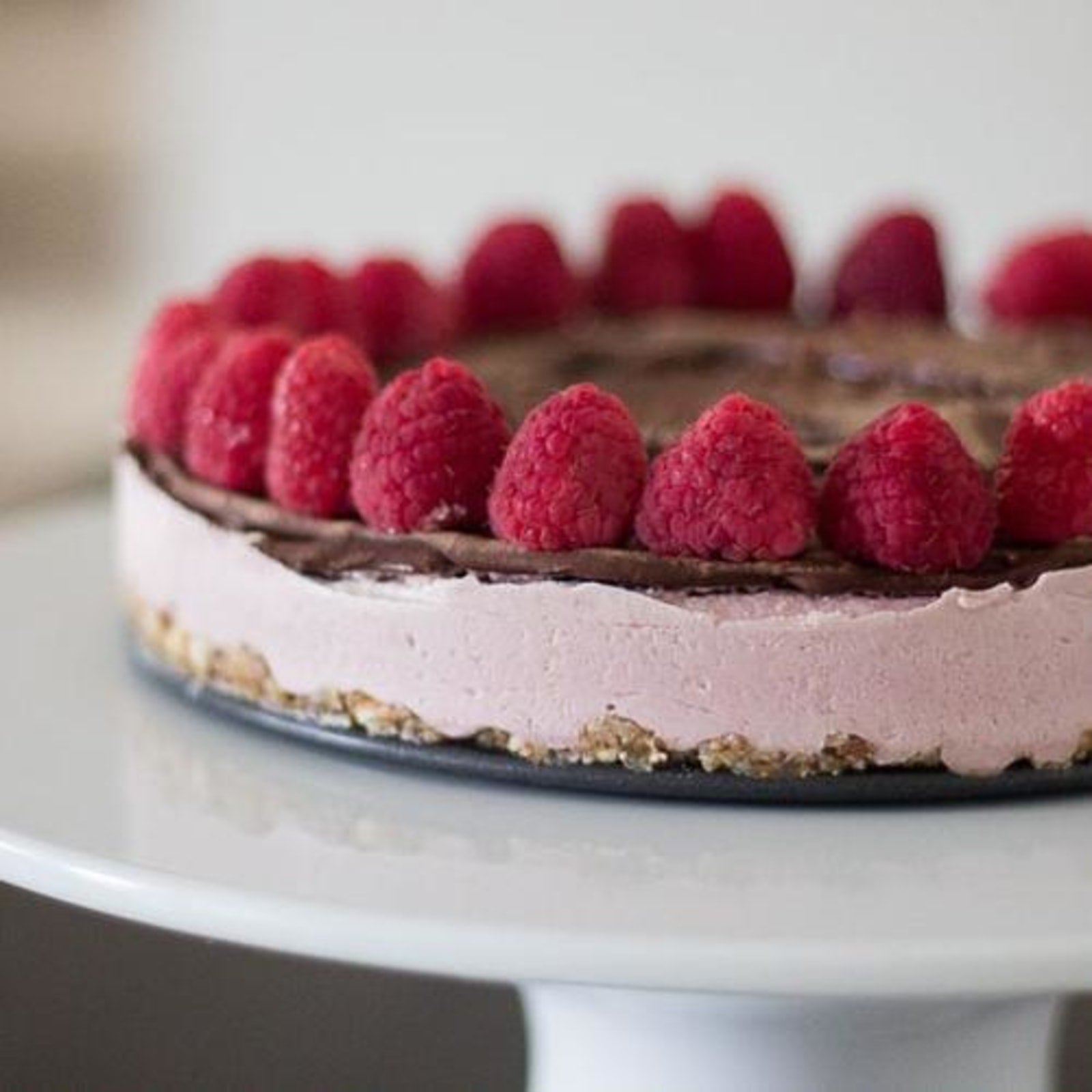 Raspberry mousse cheesecake