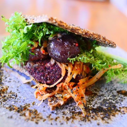 WAKAME BREAD, VEGETABLE PULP BURGER & MARINATED SHITAKE!